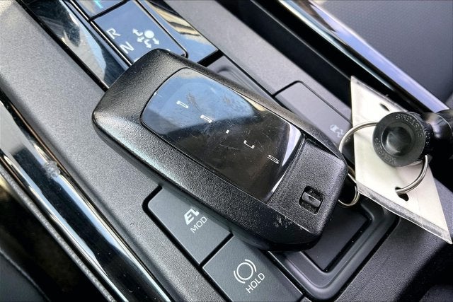 2025 Toyota Prius XLE