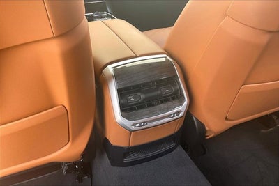 2024 BMW 740i 740i