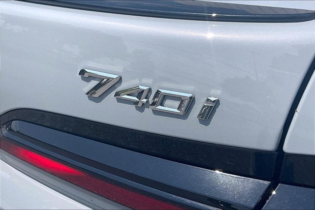 2024 BMW 740i 740i