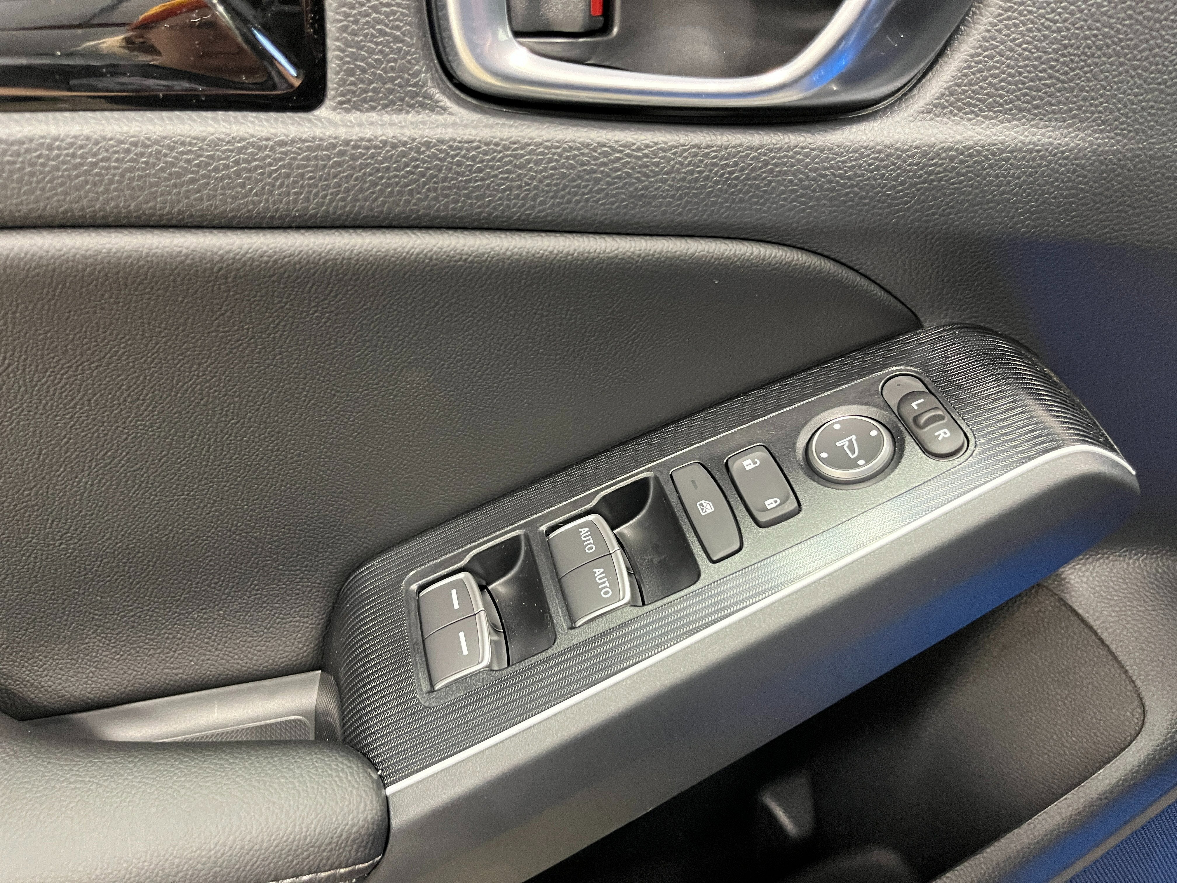 2026 Honda Civic Hatchback Hybrid Sport Touring CVT