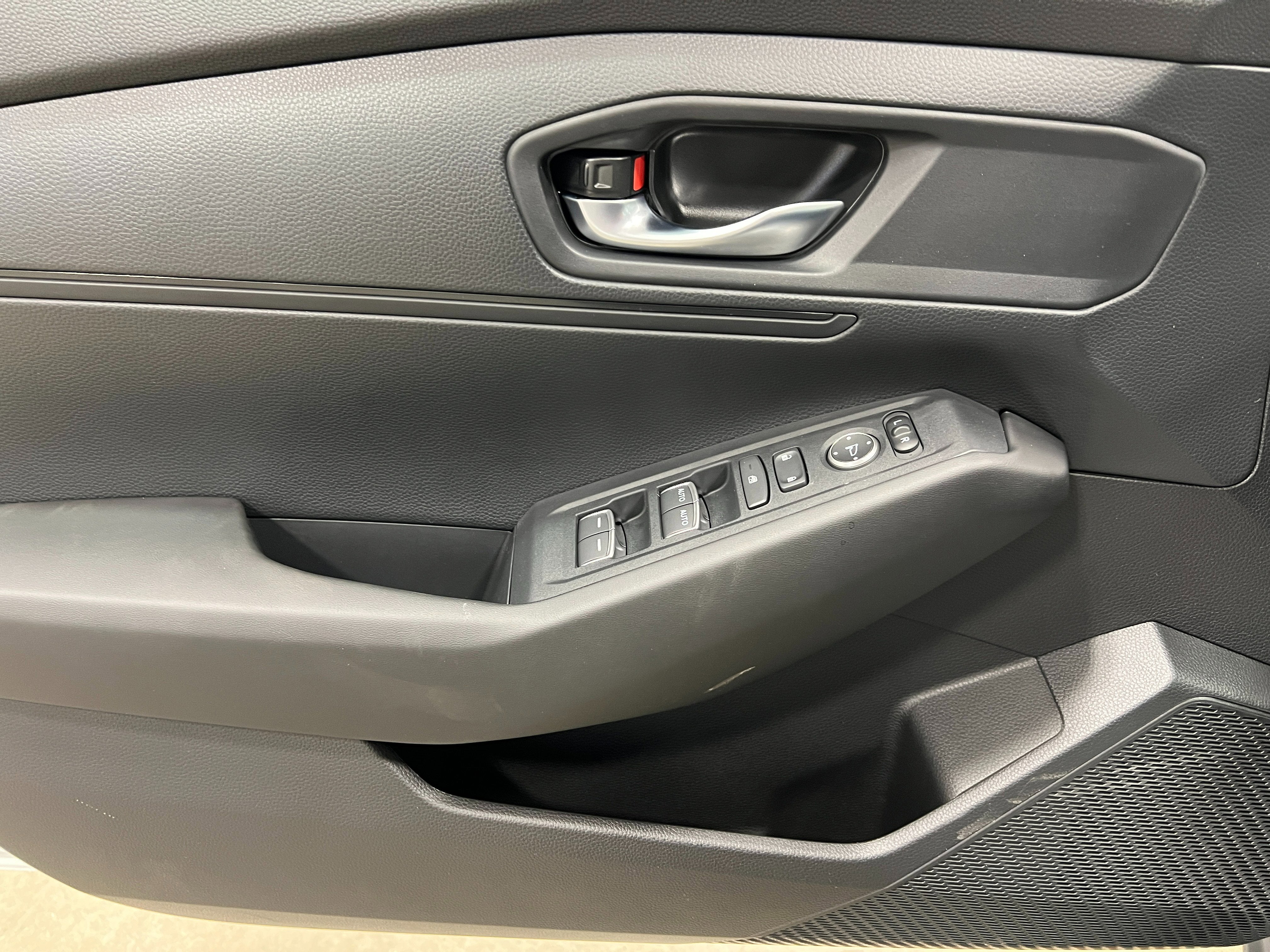 2025 Honda Accord Sedan LX CVT