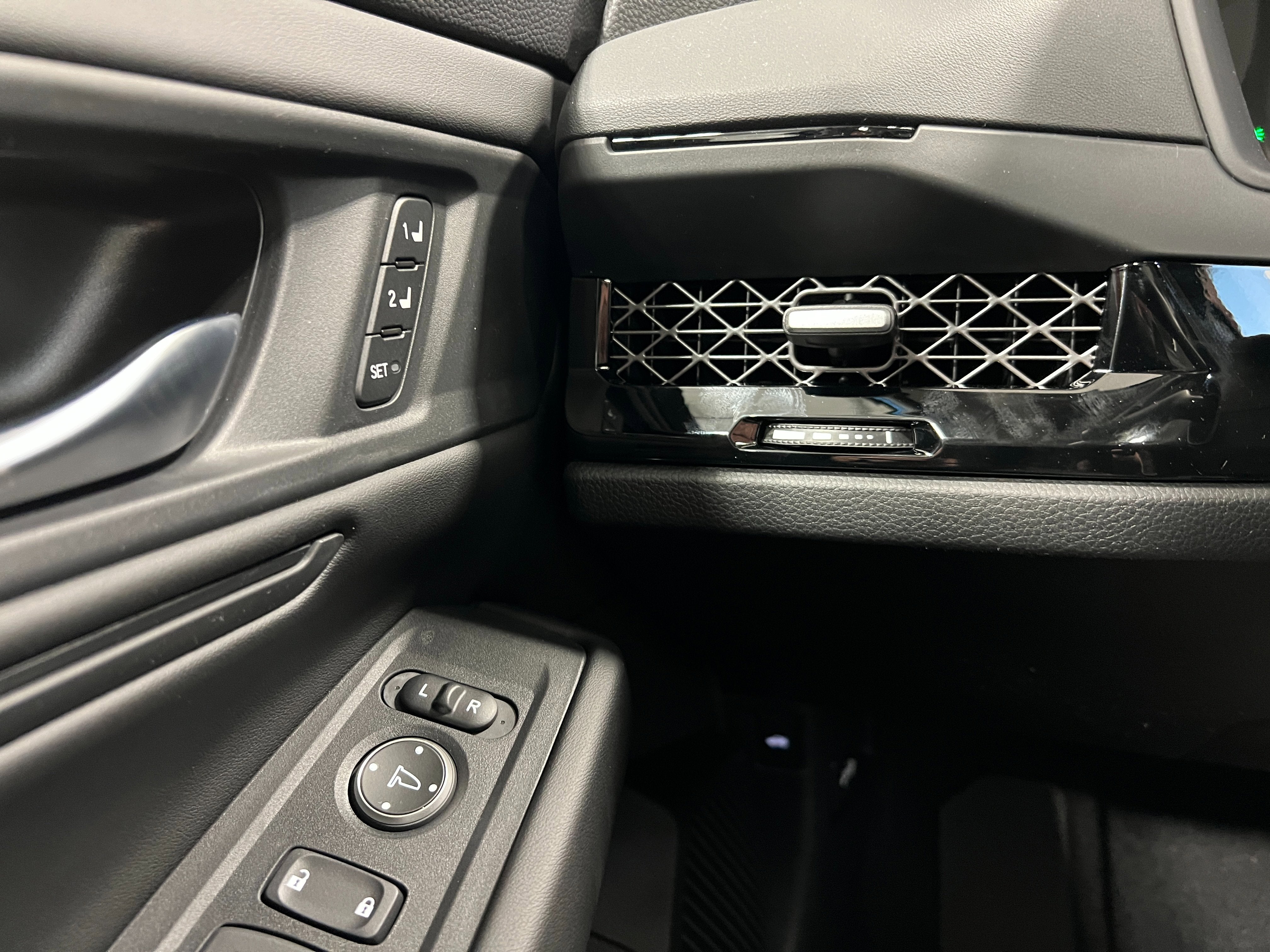 2025 Honda Accord Hybrid EX-L Sedan