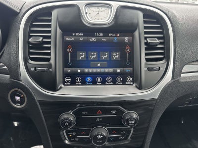 2019 Chrysler 300 Touring L