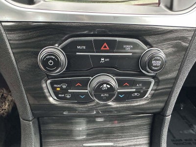 2019 Chrysler 300 Touring L