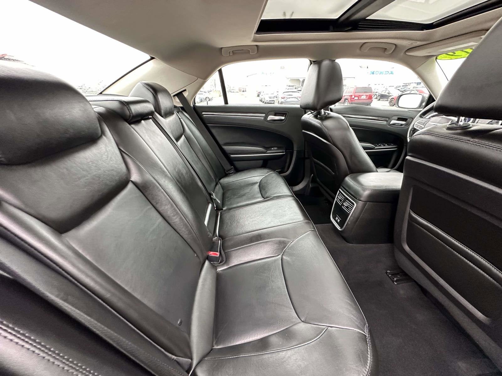 2019 Chrysler 300 Touring L