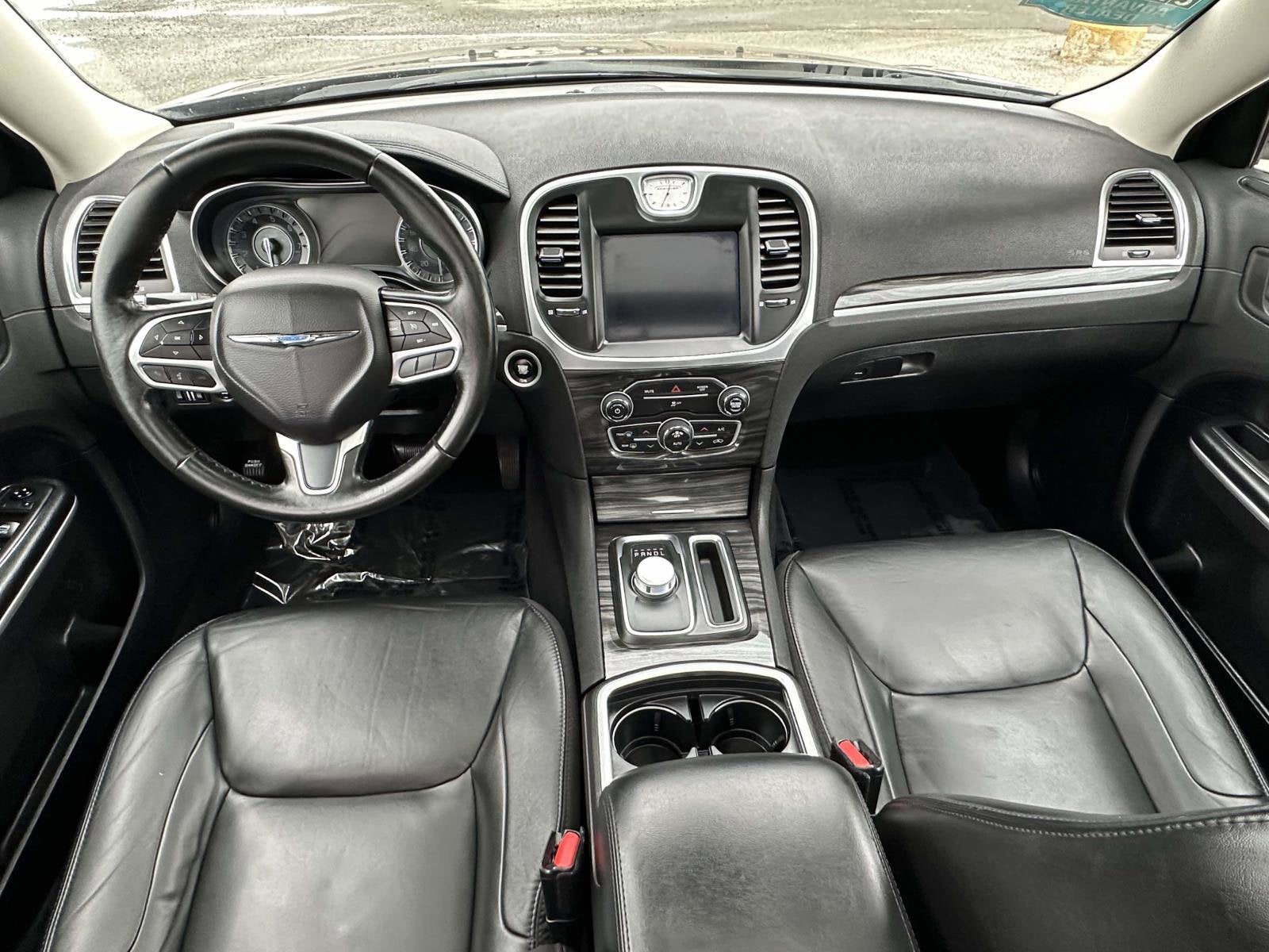 2019 Chrysler 300 Touring L