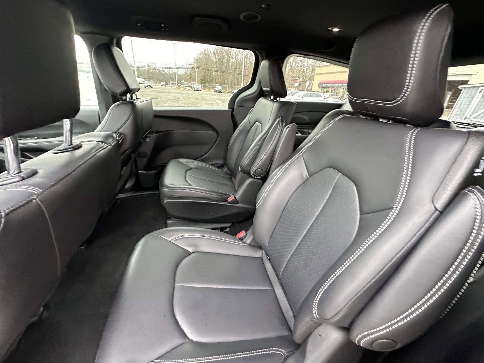 2023 Chrysler Pacifica Hybrid Touring L