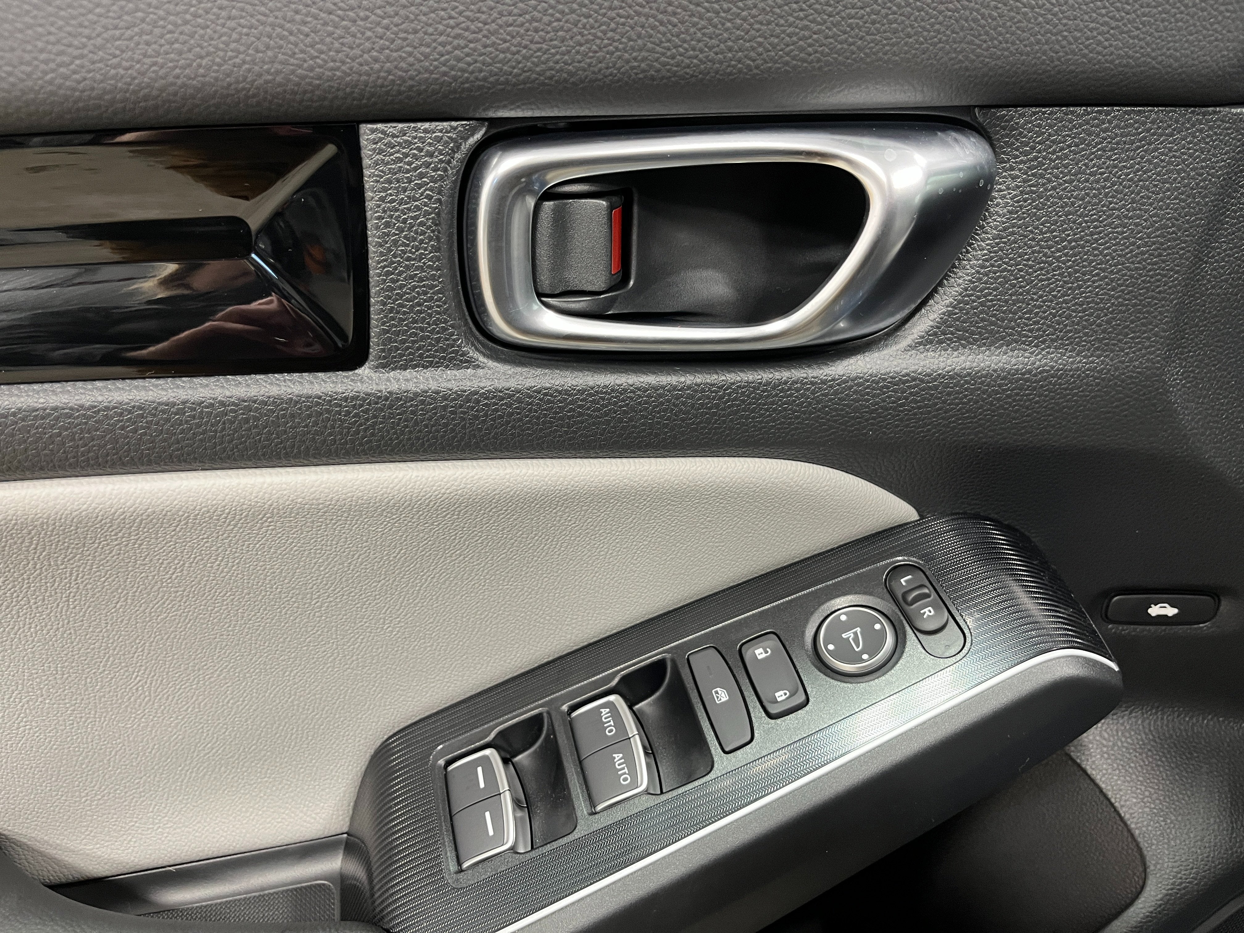 2026 Honda Civic Sedan Hybrid Sport Touring CVT