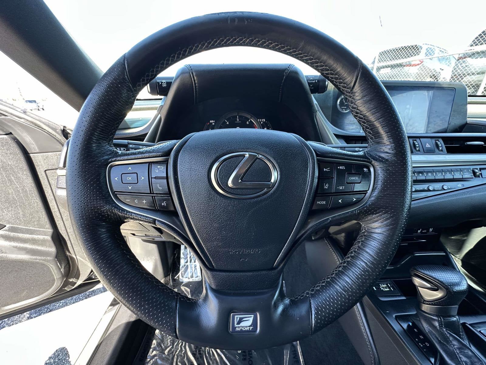 2019 Lexus ES 