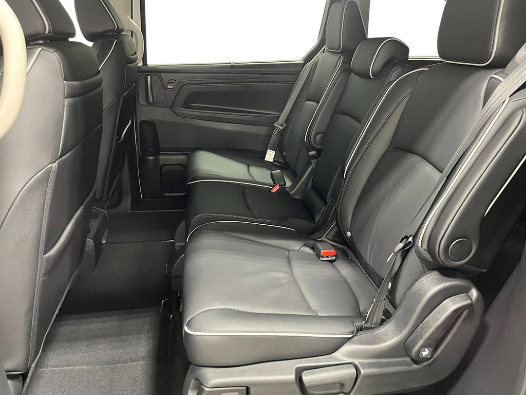 2026 Honda Odyssey Touring Auto