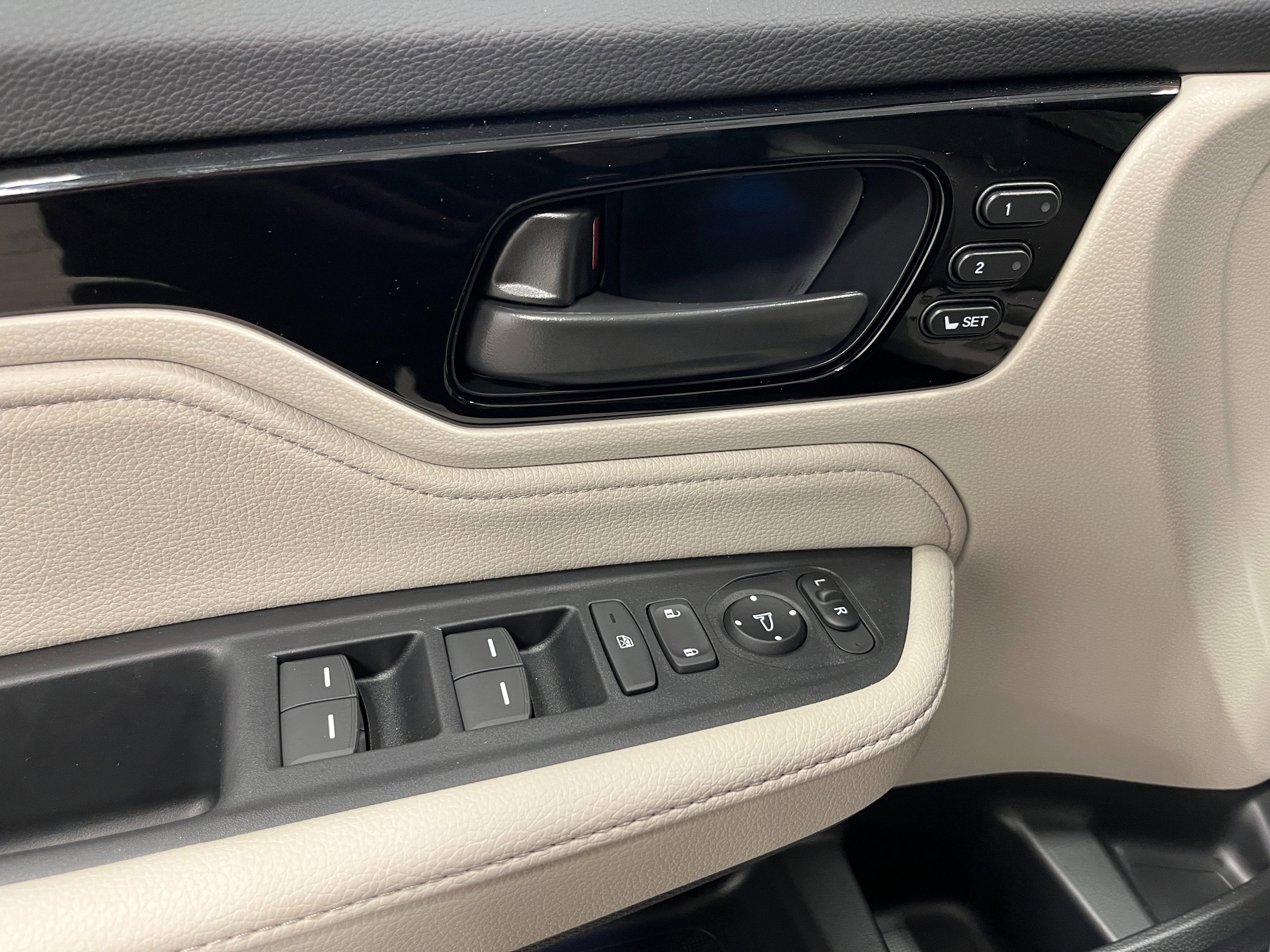 2026 Honda Odyssey Touring Auto