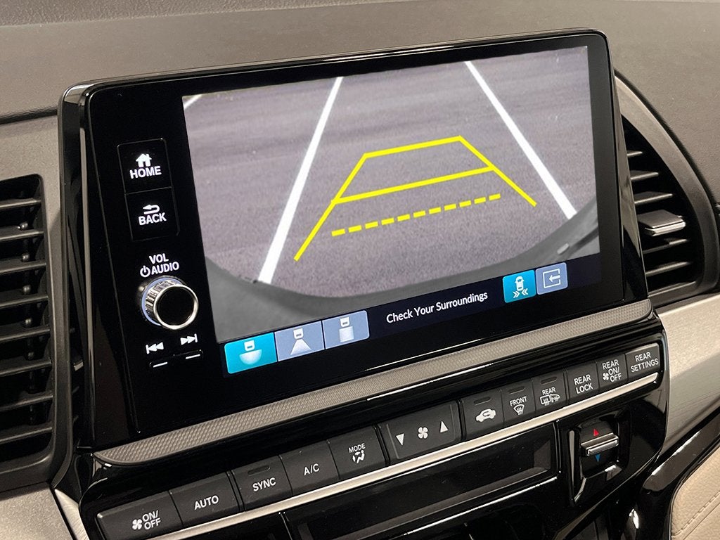 2026 Honda Odyssey Touring Auto