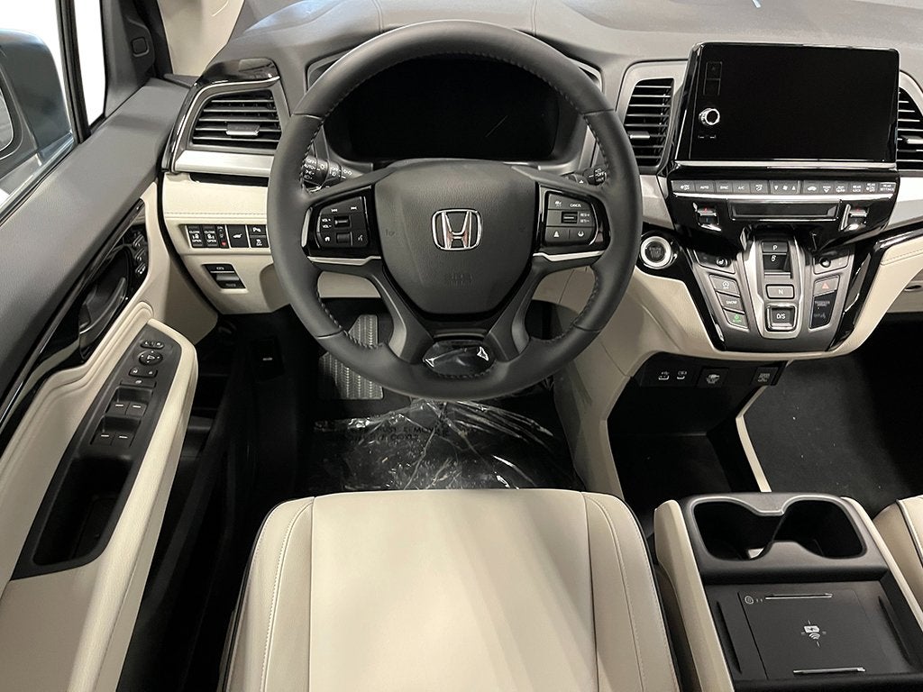 2026 Honda Odyssey Touring Auto