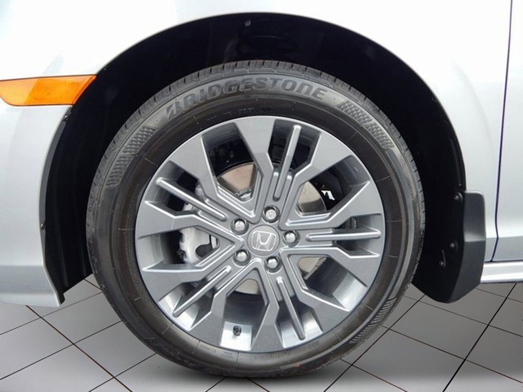 2026 Honda Odyssey Touring Auto