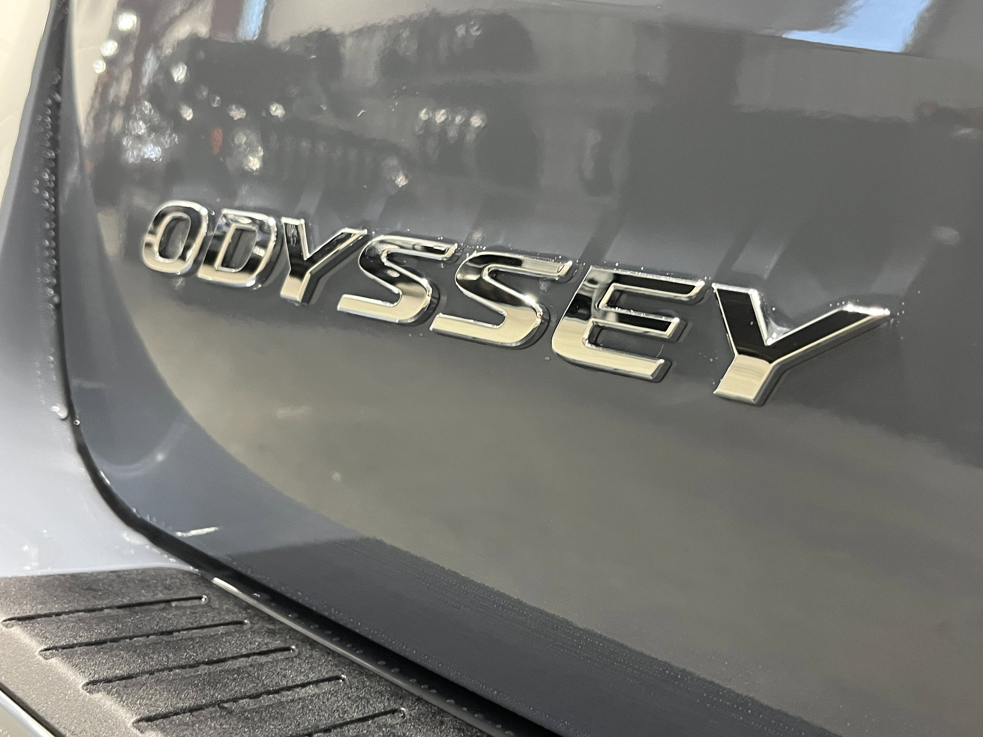 2026 Honda Odyssey Touring Auto