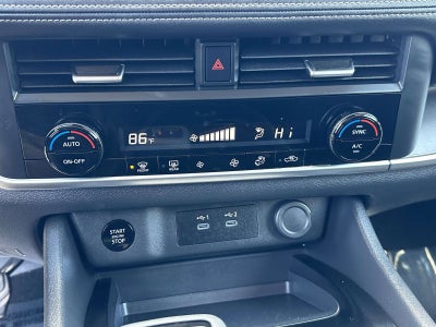 2025 Nissan Rogue SV