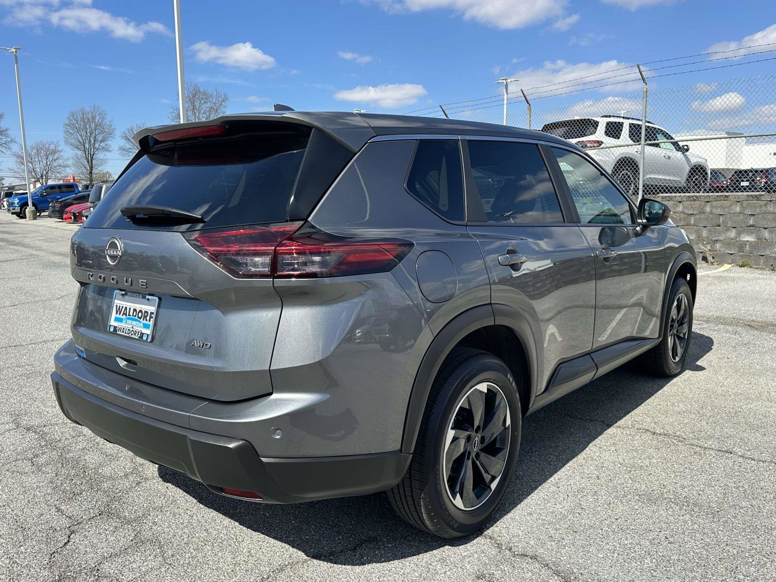 2025 Nissan Rogue SV