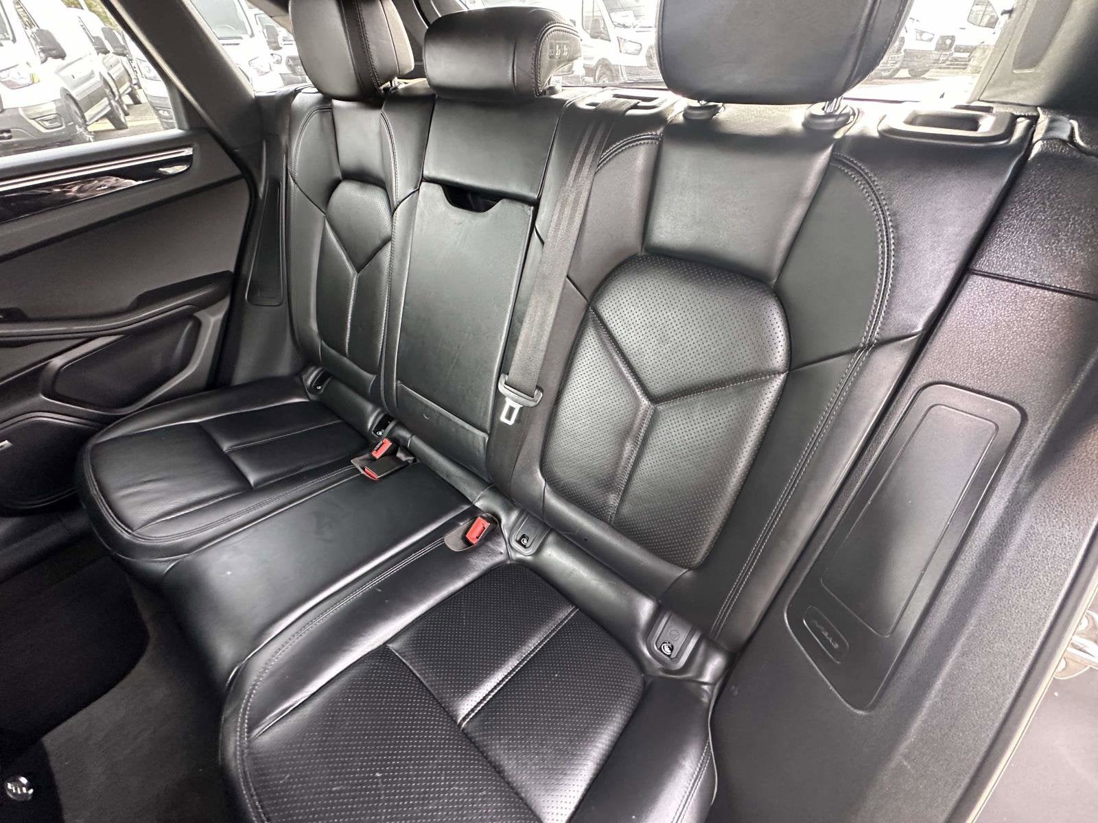 2018 Porsche Macan Base