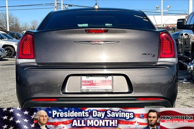 2022 Chrysler 300 300S