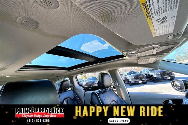 2023 Chrysler Pacifica Hybrid Limited