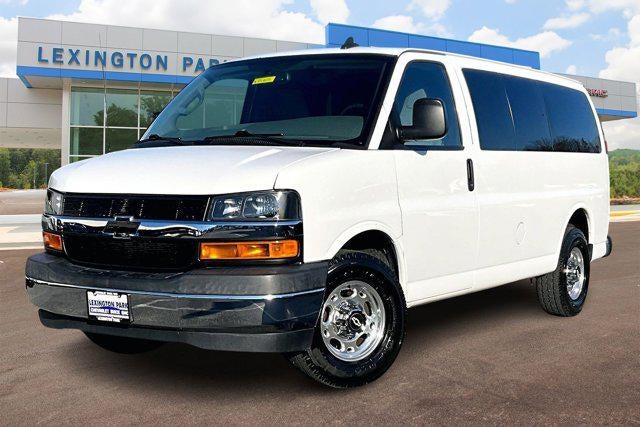 2018 Chevrolet Express Passenger LT