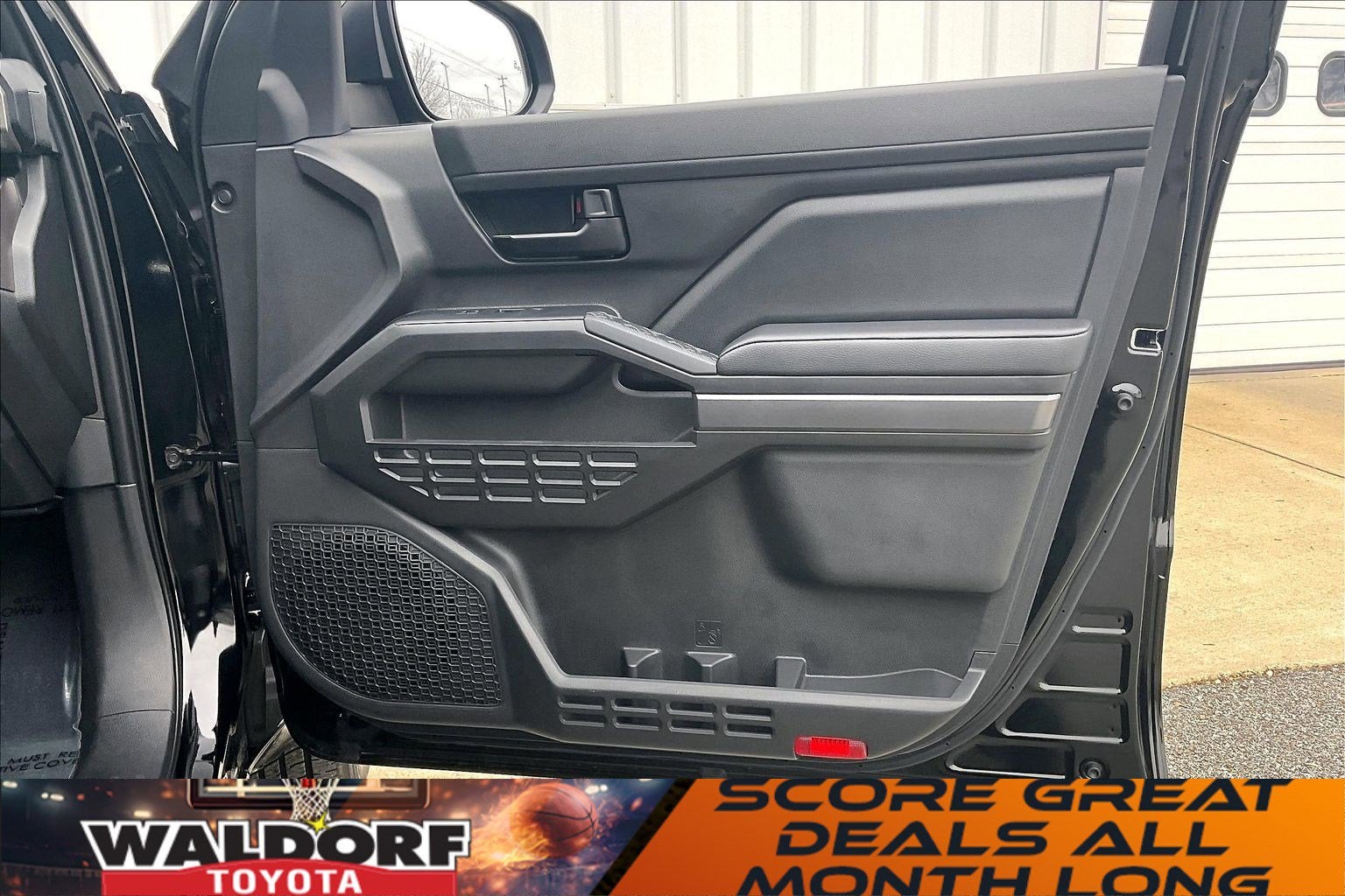 2025 Toyota Tacoma 4WD SR5