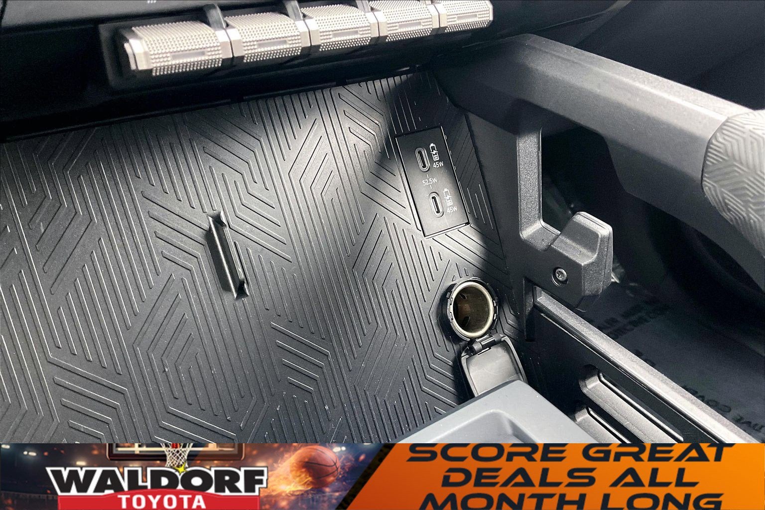 2025 Toyota Tacoma 4WD SR5