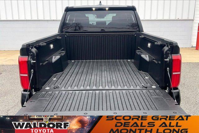 2025 Toyota Tacoma 4WD SR5