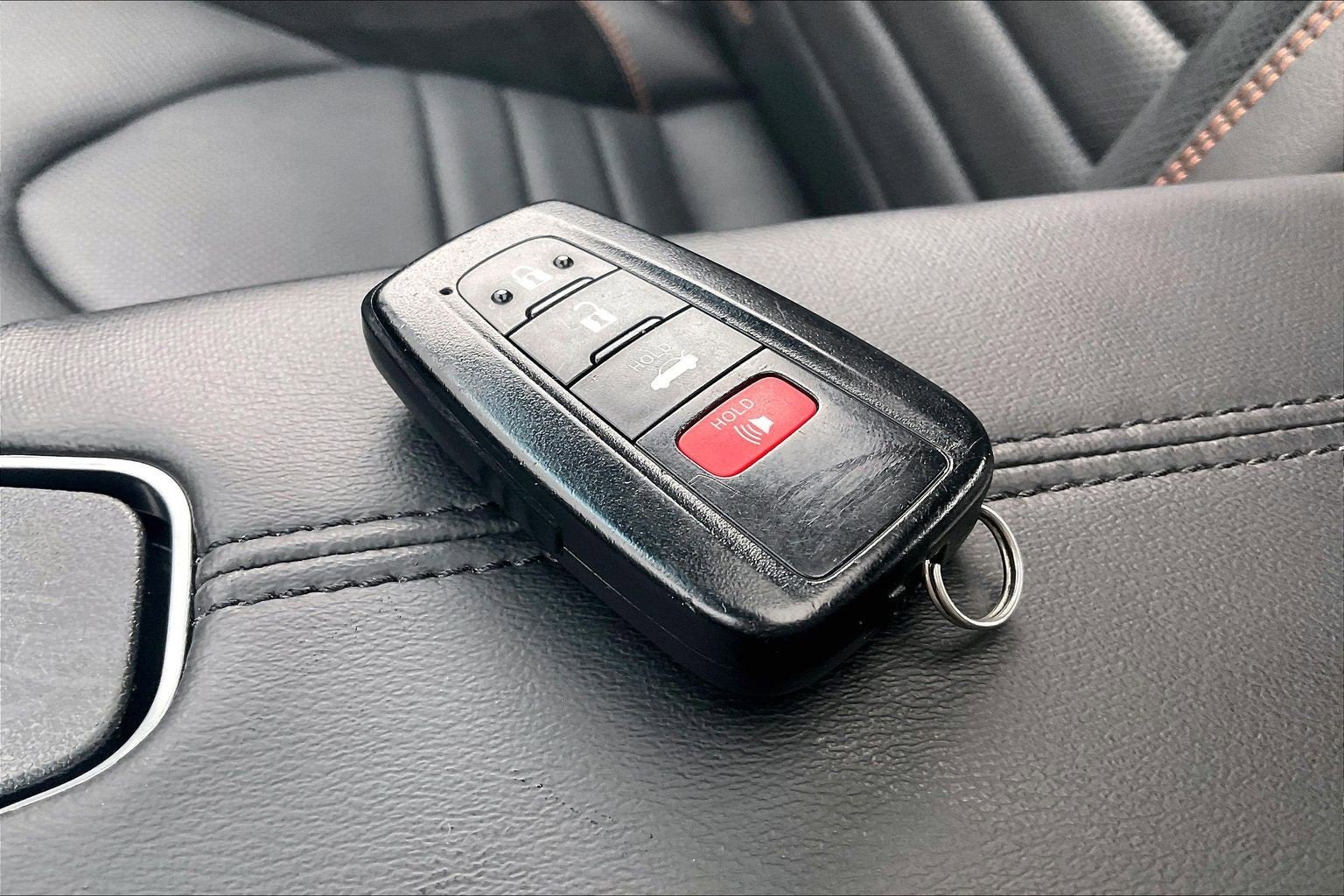 2022 Toyota Avalon Hybrid XSE Nightshade