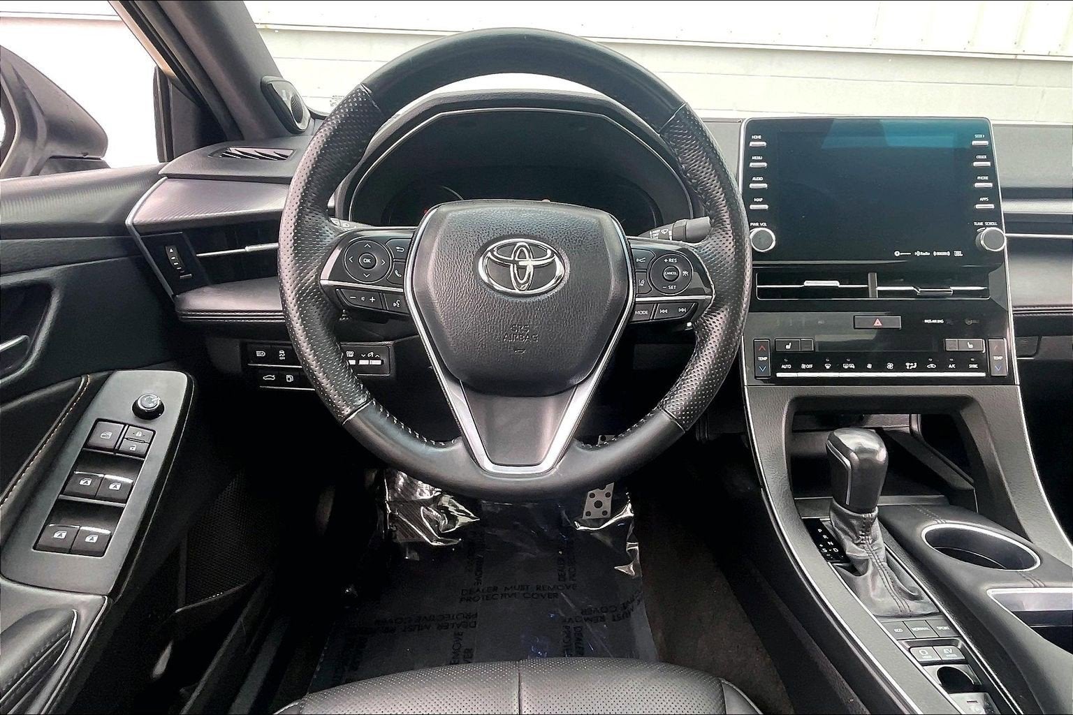 2022 Toyota Avalon Hybrid XSE Nightshade