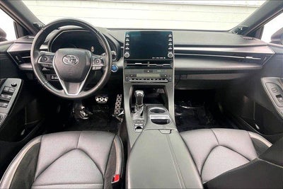2022 Toyota Avalon Hybrid XSE Nightshade