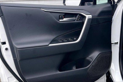 2025 Toyota RAV4 Hybrid XSE