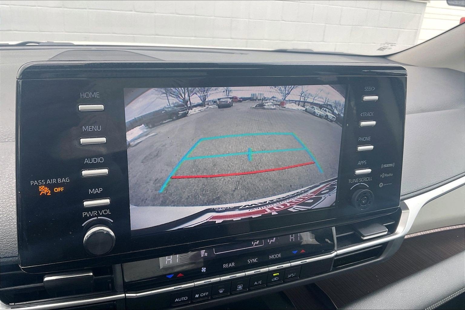 2023 Toyota Sienna LE