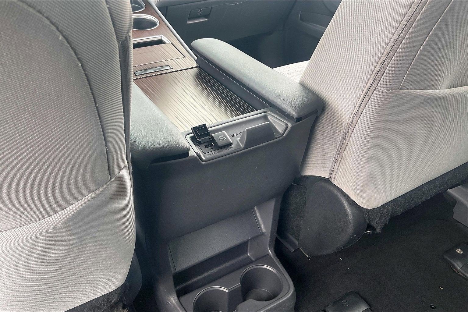 2023 Toyota Sienna LE