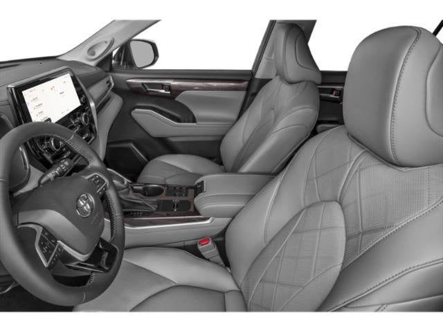 2023 Toyota Highlander Hybrid Platinum