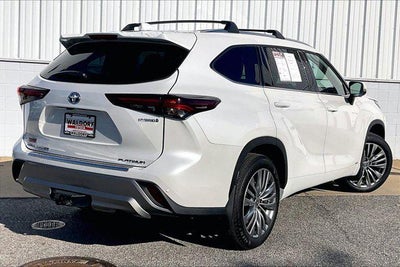 2024 Toyota Highlander Hybrid Platinum