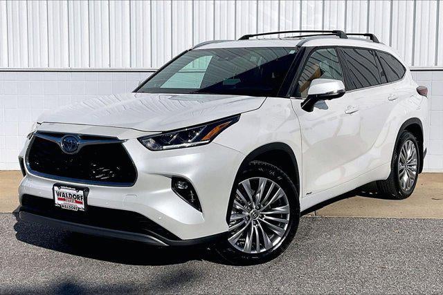 2024 Toyota Highlander Hybrid Platinum