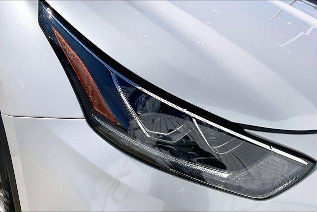 2024 Toyota Highlander Hybrid Platinum