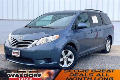 2017 Toyota Sienna LE