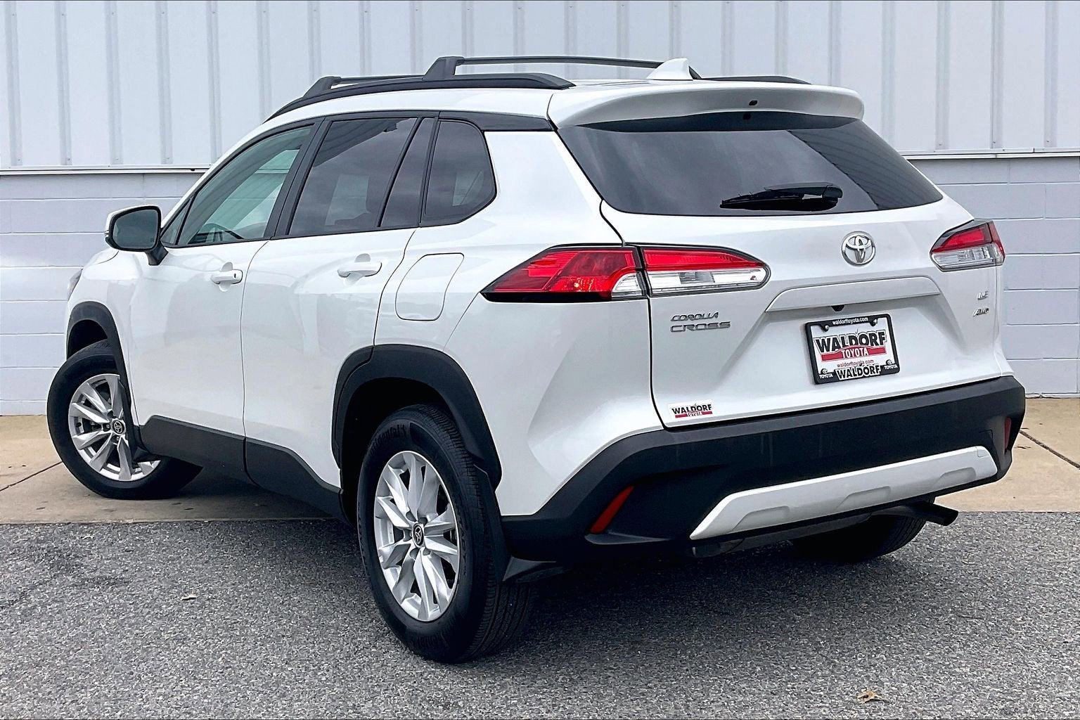 2024 Toyota Corolla Cross LE