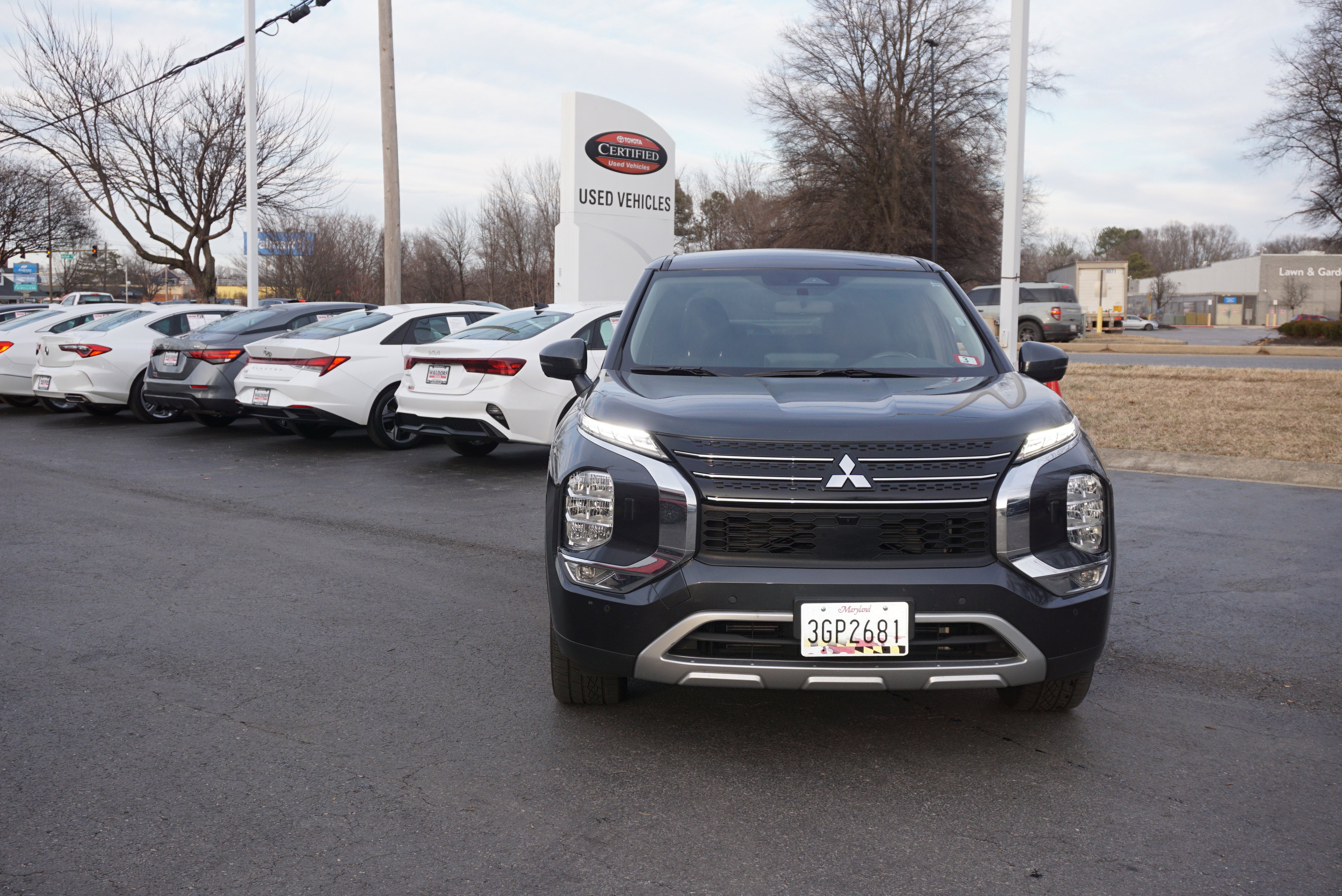 2024 Mitsubishi Outlander SE