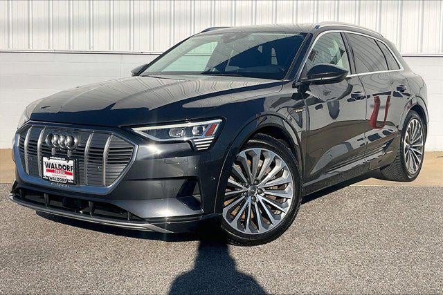 2019 Audi e-tron Prestige