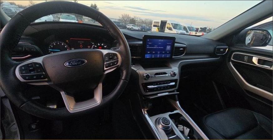 2022 Ford Explorer XLT LUXURY PANO ROOF