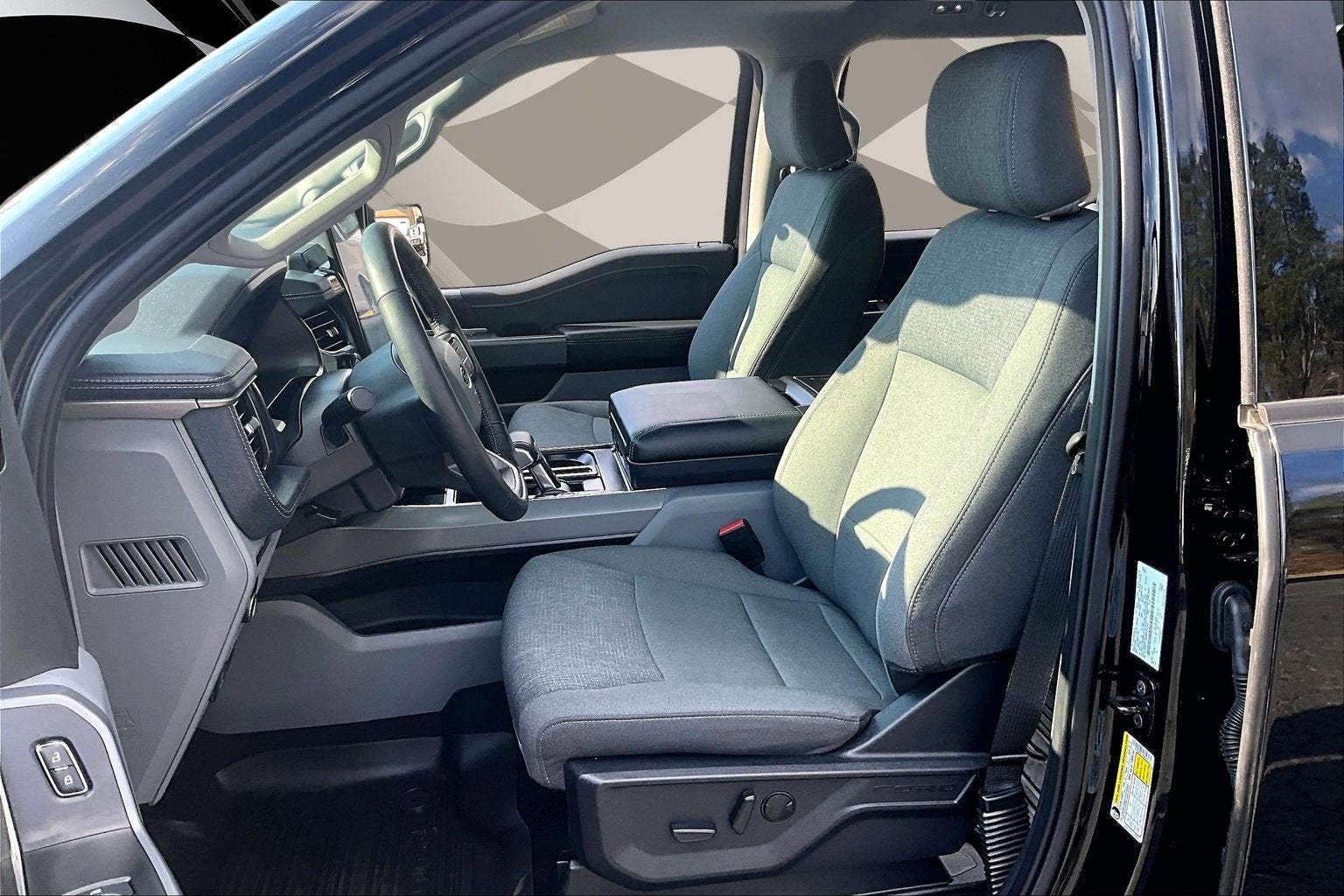 2024 Ford F-150 Lightning Flash