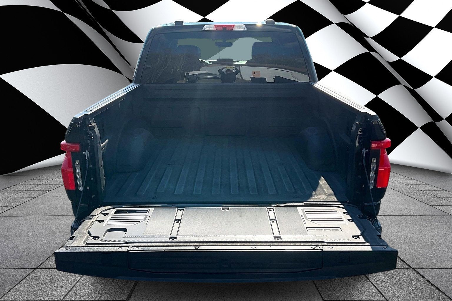 2024 Ford F-150 Lightning Flash