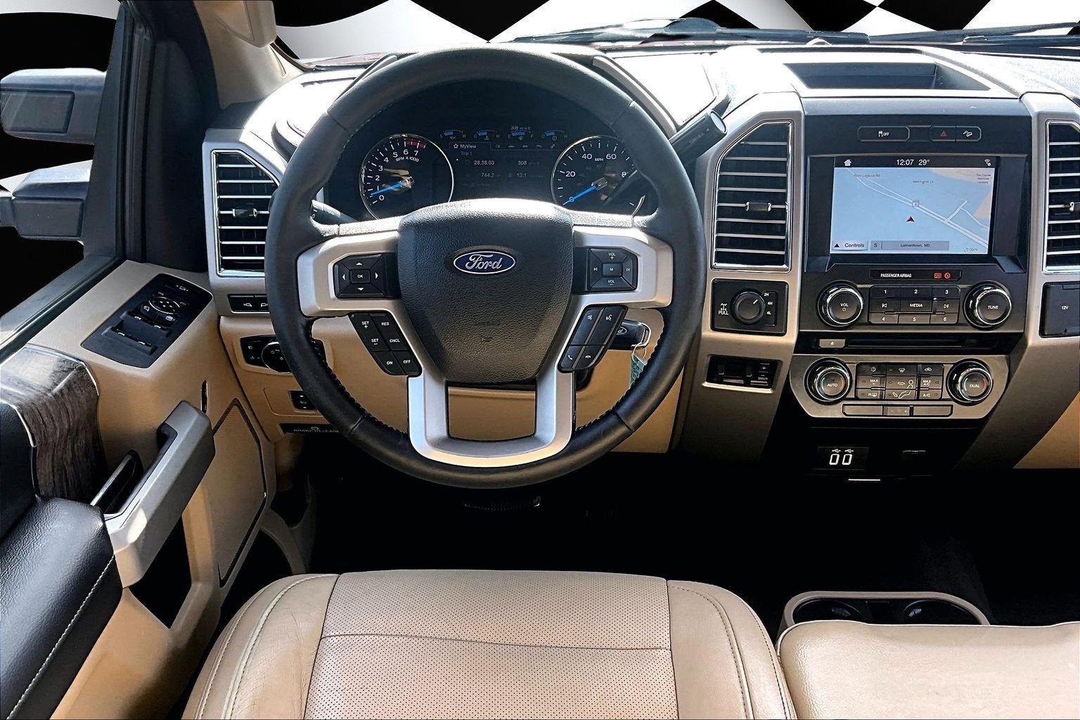 2017 Ford Super Duty F-250 SRW Lariat