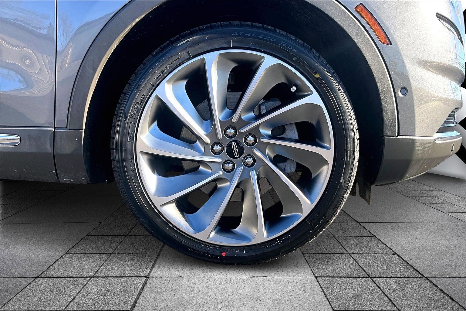 2021 Lincoln Nautilus Reserve AWD