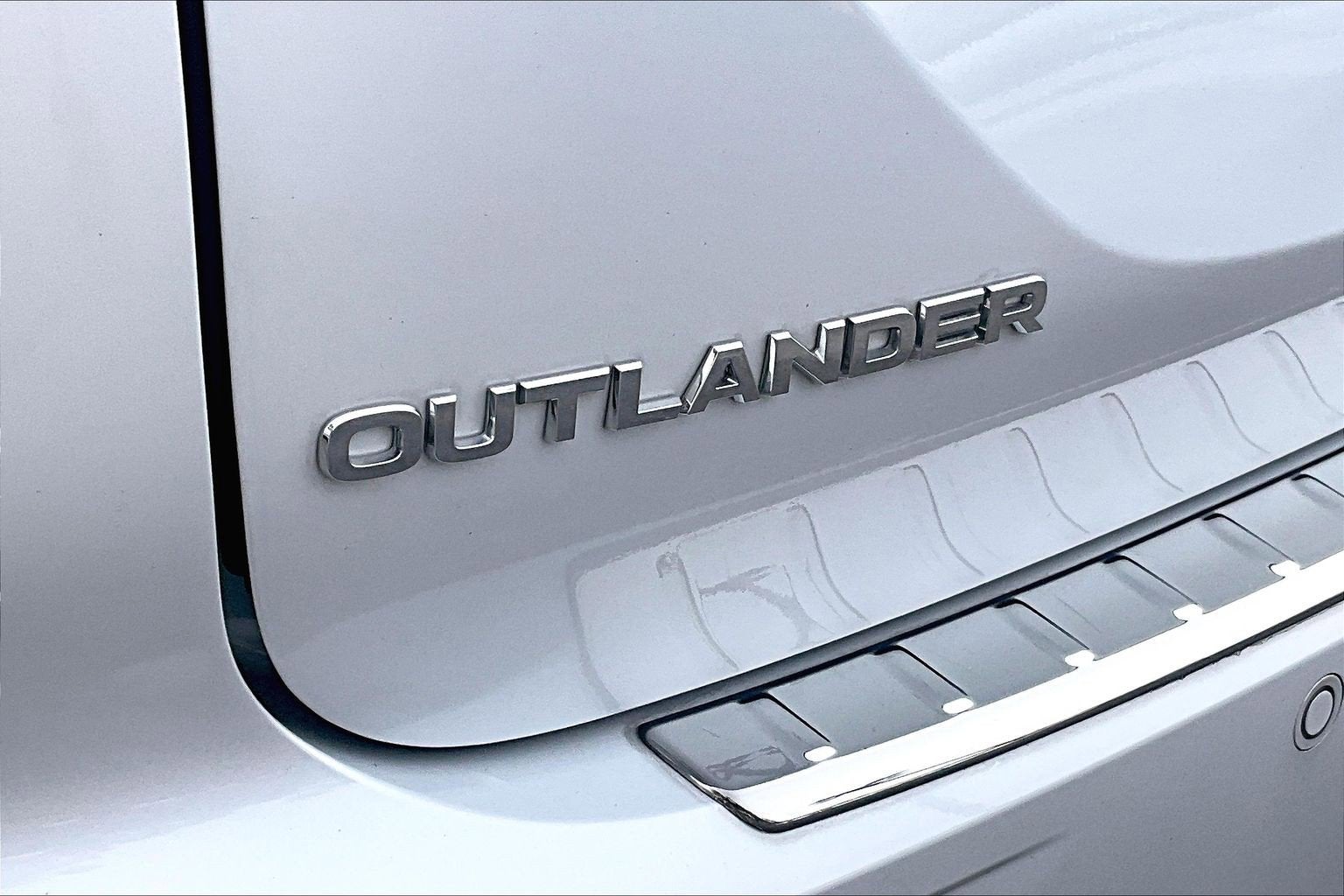 2023 Mitsubishi Outlander SEL