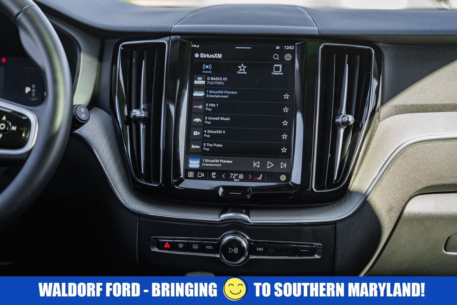 2025 Volvo XC60 Plus