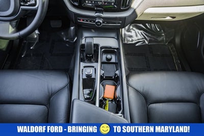 2025 Volvo XC60 Plus
